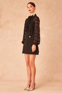 30190718_tranquil_ls_dress_001-black_g_1092.jpg