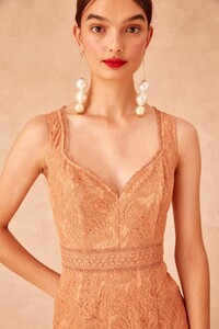 30190746_lonely_lace_midi_dress_234-fawn_g_0998.jpg