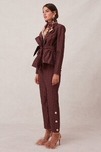 30190815_wonder_blazer_203_chocolate_30190816_wonder_pant_203_chocolate_nh_1044.jpg