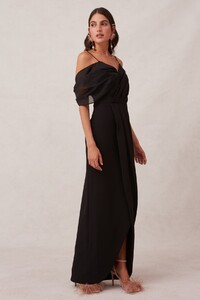 30190828_finale_gown_002_black_g_2121.jpg