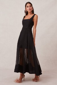 30190840_chime_gown_002_black_g_2068.jpg