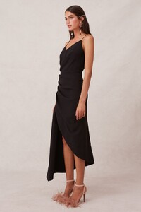 30190850_finale_midi_dress_002_black_g_2218-edit.jpg