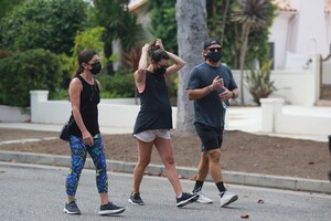        lea170820BZN image107.jpg