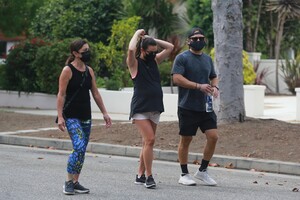        lea170820BZN image106.jpg
