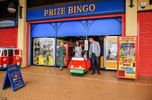 31595014-8595903-Kate_and_Prince_William_pictured_then_joined_vendors_from_some_o-a-6_1596635813454.jpg