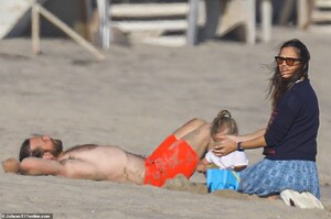 31645862-8600969-Building_sandcastles_Jennifer_48_played_with_Bradley_s_three_yea-a-37_1596732620942.jpg