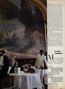 374156731_VOGUEUSDec197902.thumb.jpg.51df9cf170596446908798b71c6376c1.jpg