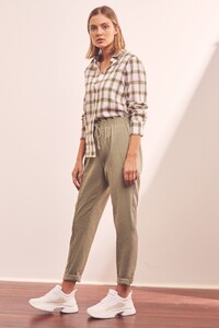 40190377_6_composure_tartan_shirt_304_white_w_green_40190344_intercity_pant_285_sage_g_42374_copy.jpg