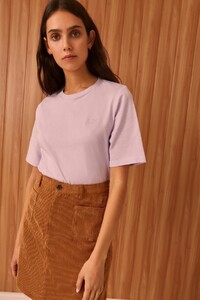 40190444_cityscape_skirt_104_tan_40190453_6_futurism_t_shirt_534_lilac_sh_0069.jpg