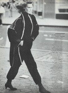 40866202_VOGUEUSSept198102.thumb.jpg.a25520c8ee765ba68a26110eb7c029c0.jpg