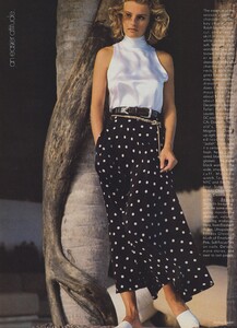 487705253_VOGUEUSNov198511.thumb.jpg.ee2075f42c46979b1613fcabd46b6794.jpg