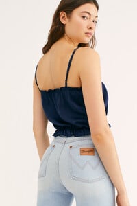 49033442_041_b.jpg