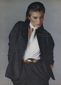 554679017_VOGUEUSFeb197901.thumb.jpg.39b68ff85e9c852f167a13ecaee95bb3.jpg