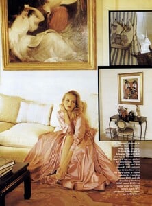 644829020_VOGUEUSDec199105.thumb.jpg.92e03df13297284d4da784d0e41ebbfb.jpg