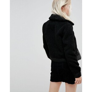 Miss Selfridge Chaqueta estilo camionero de borreguito de Miss Selfridge Negro 1DOU7D_0.jpg