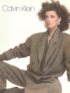 711921217_VOGUEUSSept198002.thumb.jpg.3105e9d7f6547d3217e88fa56bab62c0.jpg