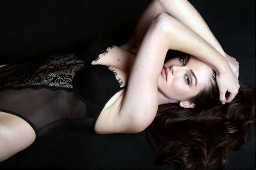 https://www.bellazon.com/main/uploads/monthly_2020_08/920889950_AnnieMorrissey-provocsociety8.JPG.0d8a2baed6bdee1a97ec4ae3f036ea0c.JPG