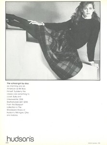 95320169_VOGUEUSSept198001.thumb.jpg.cc5577802437e0412b0c18a774d29d62.jpg