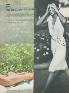 981587803_VOGUEUSDec197902.thumb.jpg.230f3bc3ab3d49f34a09f872f92f20bd.jpg