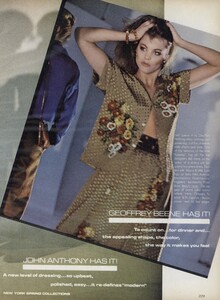 999239373_VOGUEUSFeb197908.thumb.jpg.83b1a65b751dd7c21b74adfd626a4d6e.jpg