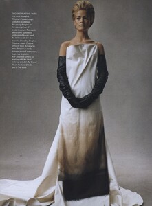 Absolute_Couture_Meisel_US_Vogue_October_1998_06.thumb.jpg.e6074bcc4a5572c86d66c2d0eb30a0df.jpg