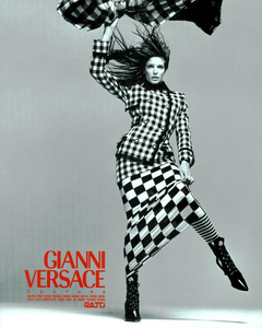 Avedon_Versace_Fall_Winter_93_94_01.thumb.png.0f0d416b1d56c81daf89c82a89f2e5c3.png