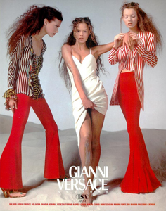 Avedon_Versace_Spring_Summer_1993_01.thumb.png.3b05670ed09dbed2d9c661afb11bd856.png