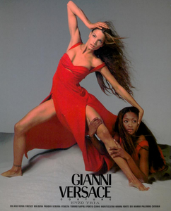 Avedon_Versace_Spring_Summer_1993_03.thumb.png.b32bc75327df5b461293b5c50a61b81f.png