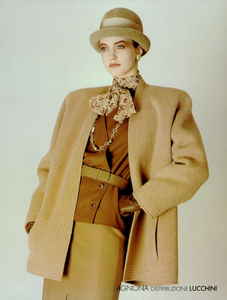 Bailey_Lancetti_Fall_Winter_1984_85_18.thumb.png.45ceb2676283cbebe6644696072c9614.png