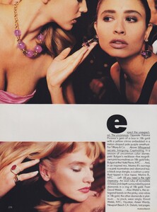 Blanch_US_Vogue_December_1986_03.thumb.jpg.1a052093866f19aac928eb23525eacc4.jpg