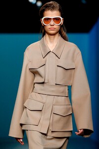 Boss-RTW-SS20-Milan-1762-1569150288.thumb.jpg.c3c09b17e294ff16b332d4c48c45fa47.jpg