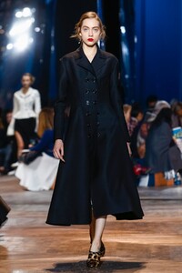 DIOR-HC-SS16-5973-1453733966.thumb.jpg.367cb3a57603efc43bb06426e9ad3b36.jpg
