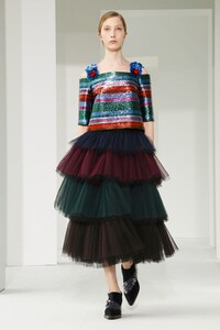 DelPozo-RTW-FW17-New-York-5851-1487158632.thumb.jpg.3a7af84a5d576684b6f8d9f557056662.jpg