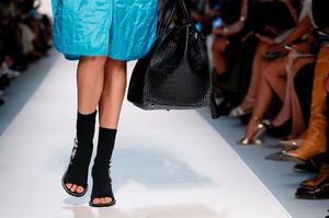 Ermanno-Scervino-RTW-SS20-Milan-0346-1569076488.thumb.jpg.7514791df32c2f7b5c9ce8fb48451a17.jpg