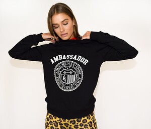 FW20D2AUBAmbassadorSweatshirt2-6455_9c0f141a-a37d-48fb-b192-b58a626389ff.thumb.jpg.0a70ca6b8e4c4c483caf37d147faeb7e.jpg