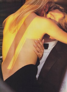 Fragrance_Blanch_US_Vogue_November_1986_01.thumb.jpg.040581fb55de0665ec18dca9f5687f16.jpg