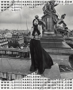 Gigi-Hadid-Chaos-Magazine-Cover-Photoshoot14.jpg