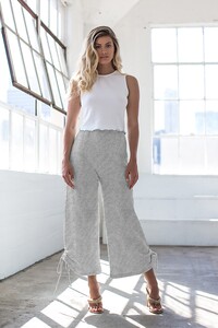 HEATHER-GREY-D84A4942_3000x.jpg