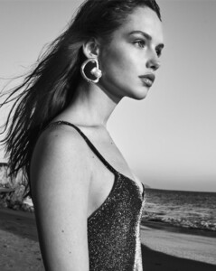 Harpers_Bazaar_3-819x1024.jpg