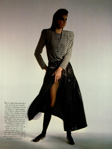 Hiro_Vogue_Italia_March_1986_01_01.thumb.png.ecd8f1cc2ab57455db463d0d305d5b52.png