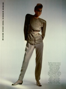 Hiro_Vogue_Italia_March_1986_01_07.thumb.png.7f64111c302ecec44b1f32a30de208ca.png