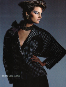 Hiro_Vogue_Italia_September_1984_02_03.thumb.png.4232bf59aefedc8def9960c828480c6a.png