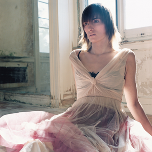 Janson_UK_Vogue_June_2001_03.thumb.png.72818020a2ea147f51944aebe46a6d4b.png