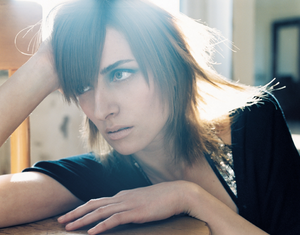 Janson_UK_Vogue_June_2001_04.thumb.png.33583a0b97234bd666453308f4cdee4f.png