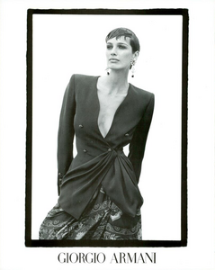 Lindbergh_Giorgio_Armani_Spring_Summer_1993_02.thumb.png.0656fc1ef39946a6c30f4ceb3ad768ed.png