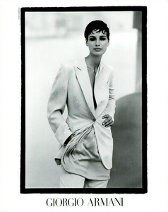 Lindbergh_Giorgio_Armani_Spring_Summer_1993_05.thumb.png.386fd017def819c69c1224c71891e11c.png