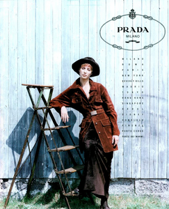 Lindbergh_Prada_Fall_Winter_93_94_02.thumb.png.589f4b2383e19fe924abf31b465adf60.png