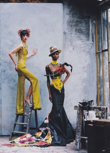 Lindbergh_US_Vogue_April_1997_02.thumb.jpg.e13385030a057e7ea8baae7a378c8fd1.jpg