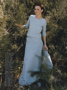 Lindbergh_US_Vogue_October_1998_02.thumb.jpg.dca9dabd7101ed7c6a37b4d19ef6251c.jpg