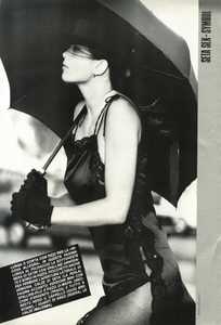 Lindbergh_Vogue_Italia_December_1982_03.thumb.png.e97e4645c556dc117170f7b7f3f65059.png